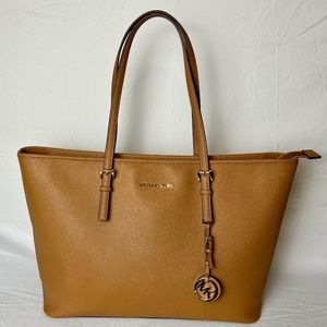 Michael Kors Jet Set Travel Saffiano Leather Tote